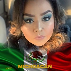 Meet your Posher, Mayra